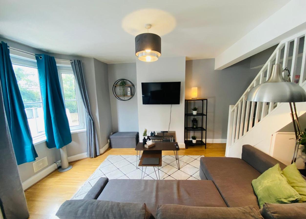 Medway Getaway - 3 Bed With Luxury Bathroom Chatham (Kent)